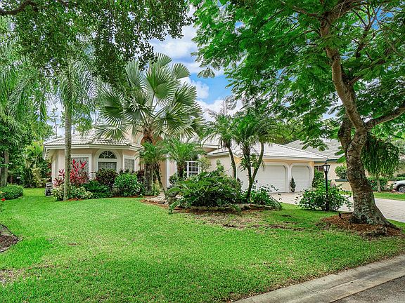3rd image of 4988 Chardonnay Dr
