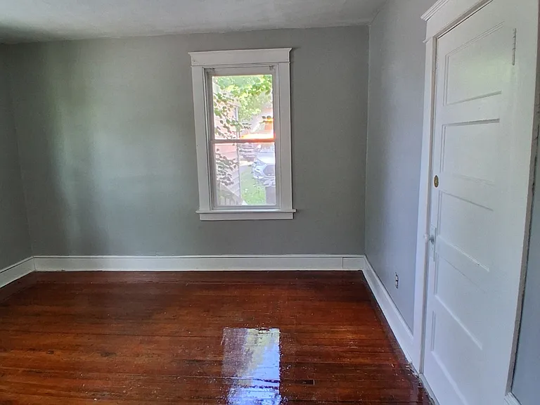 133 Farmington Ave #1 — Photo 8