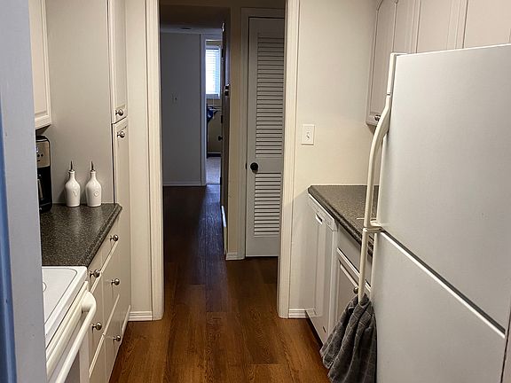 2nd image of 5016 Grand Ave APT D