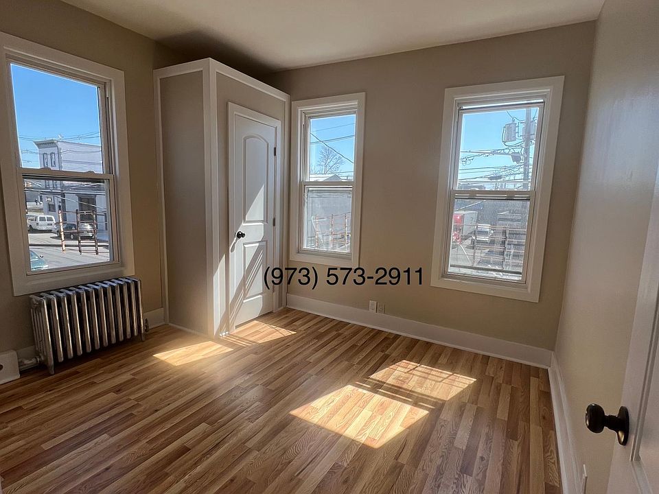 124 President St Passaic, NJ, 07055 Apartments for Rent Zillow