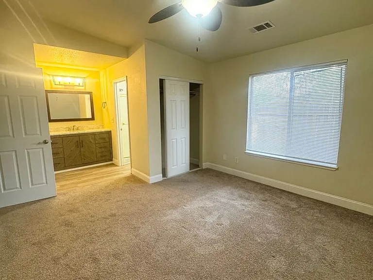1040 Michael Ln — Photo 14