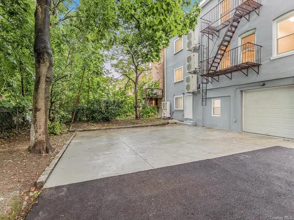 6140 Delafield Avenue image 36 of 36