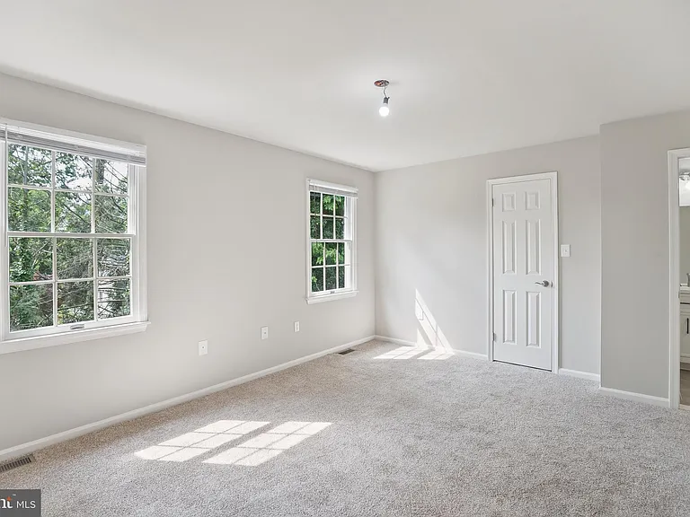 5400 Wissahickon Ave #6 — Photo 18