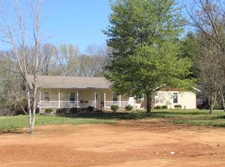 2075 Lock B Rd N, Clarksville, TN 37043