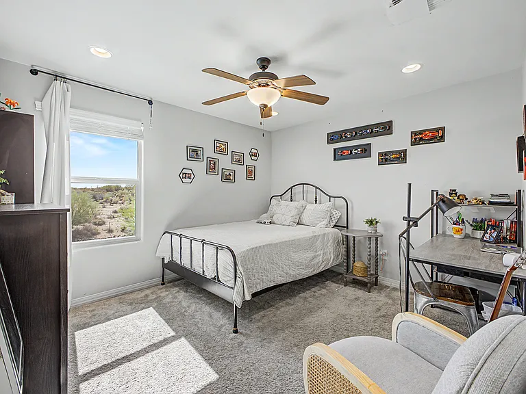 11961 N Silver Village Pl — Photo 32