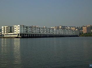 252 The Promenade #252, Edgewater, NJ 07020