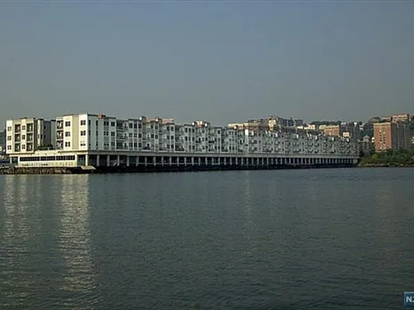 252 The Promenade #252, Edgewater, NJ 07020