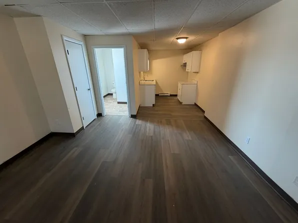 18-28 Main Street, 18-28 N Main St #3C, South Hadley, MA 01075