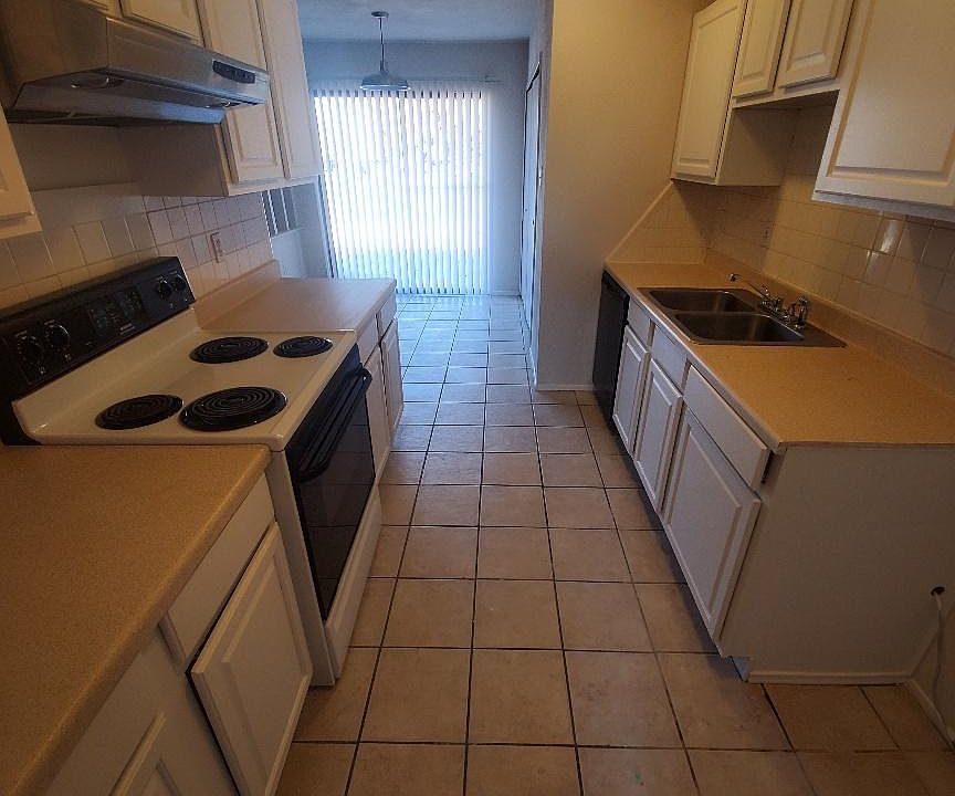1st image of 6925 Glendale Dr