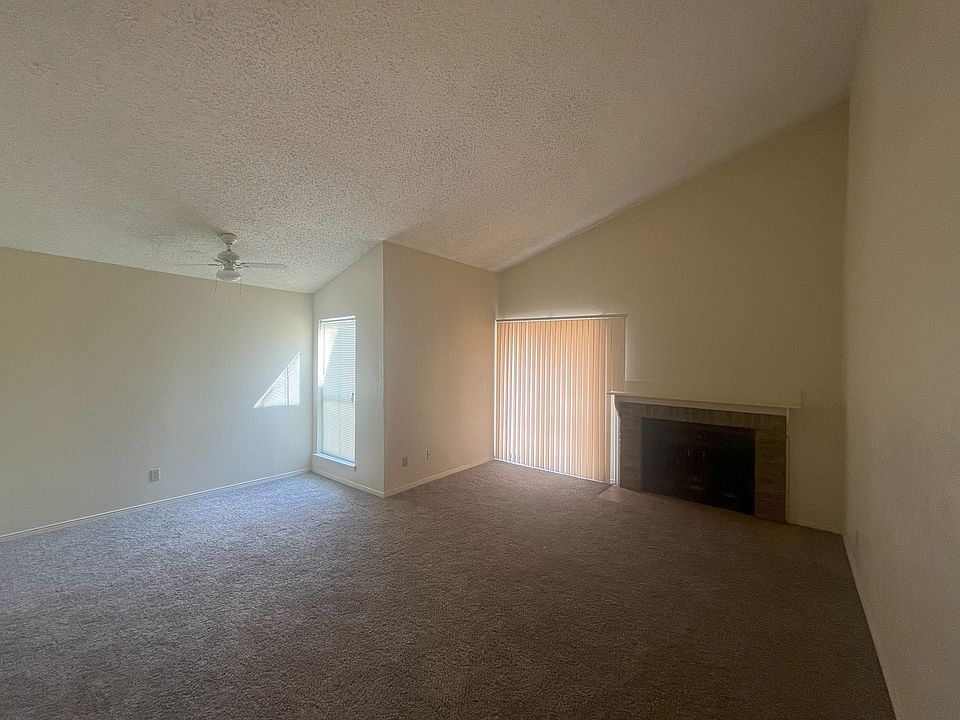Living room / Breakfast Nook View One Bedroom upstairs
