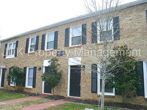 2nd image of 300 E McPherson Dr APT 2