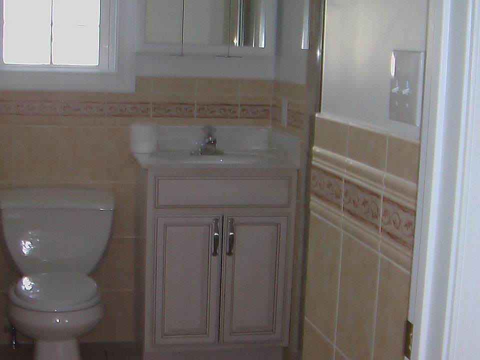 2nd image of 317 W Cresse Ave APT A