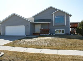 629 Hanover Dr, Rapid City, SD 57701