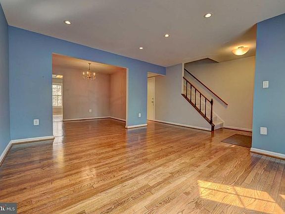 5th image of 6310 Teakwood Ct