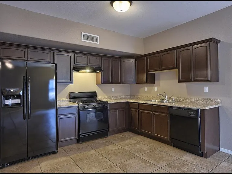 14302 Pancho Gonzalez Ct #A — Photo 12