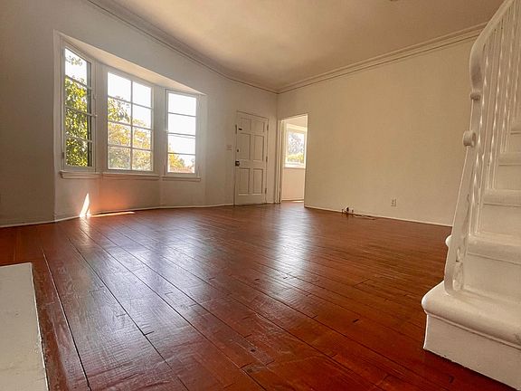5th image of 5905 W 8th St