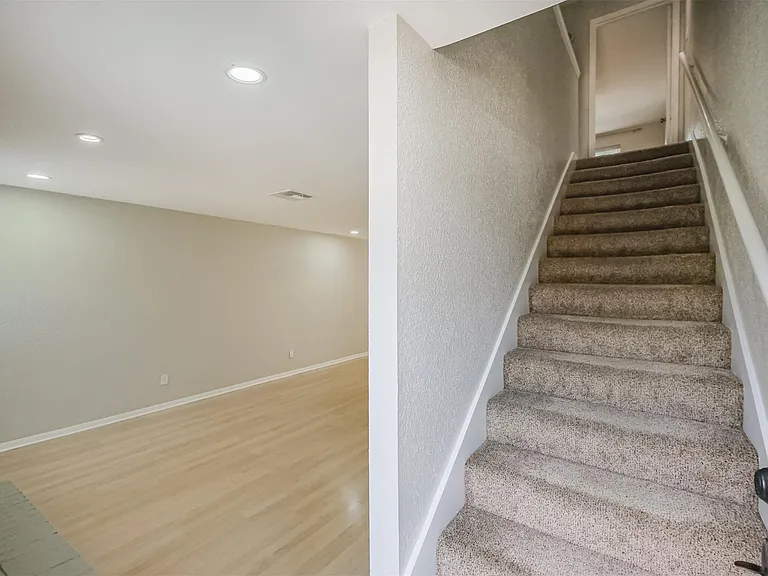 2507 Bering Dr #9 — Photo 16