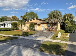 304 SW 76th Ter, Pompano Beach, FL 33068