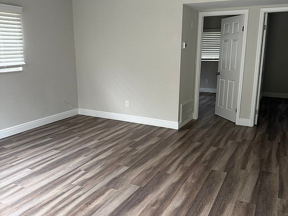 3rd image of 14618 N 43rd St #14618