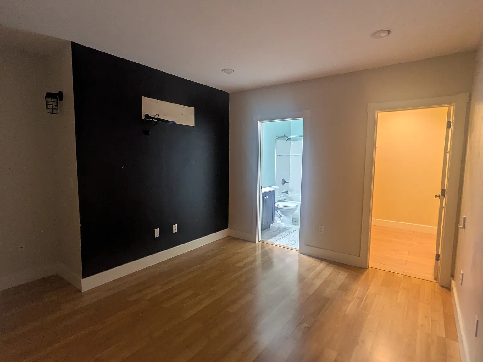 2 bed, $1,250 — Photo 3