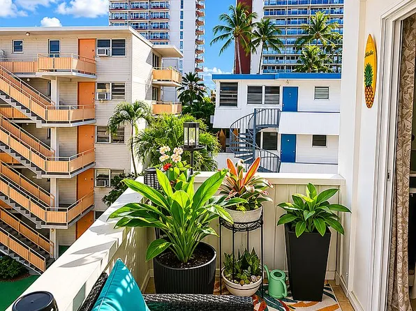 410 Nahua St APT 407, Honolulu, HI 96815