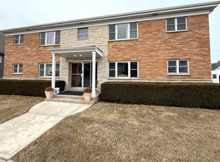 5802 W Lincoln Ave #7, Milwaukee, WI 53219