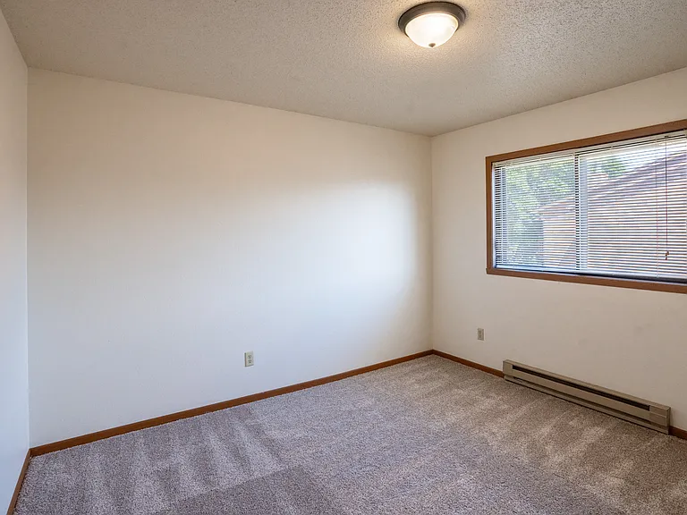 Fargo, ND Hunters Run 2 Apartments | Bedroom