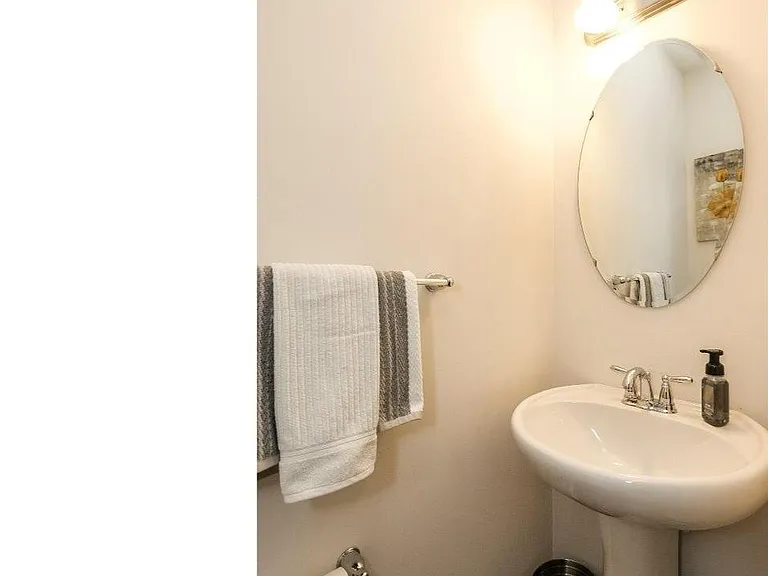 804 Susan Cir — Photo 16
