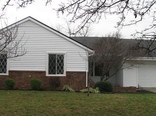 3393 Carriage Ln, Lexington, KY 40517