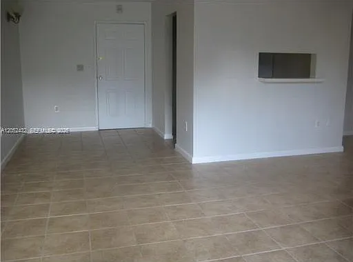 Sunset Palms East Condo — Photo 4