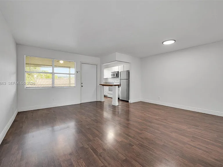 250 Layne Blvd #205 — Photo 23