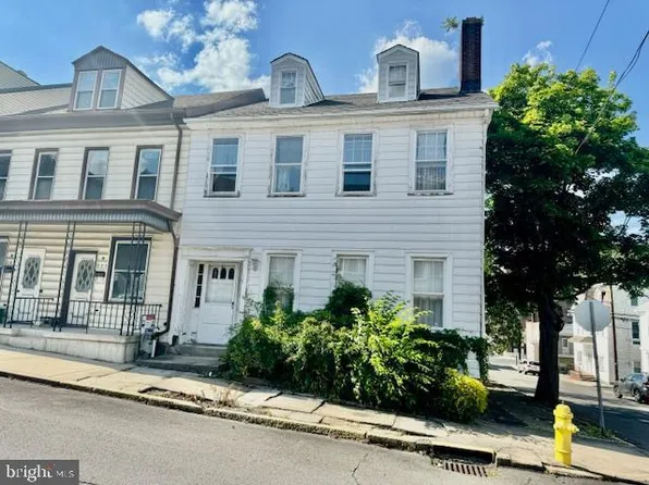 901 Walnut St, Ashland, PA 17921