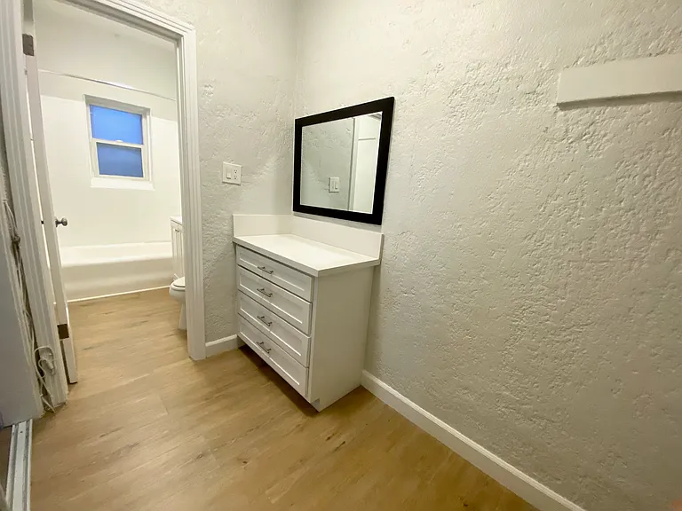 Gramercy Lofts — Photo 15