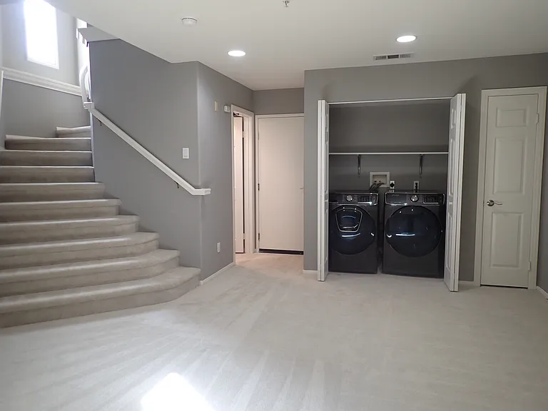 2908 Player Ln — Photo 11