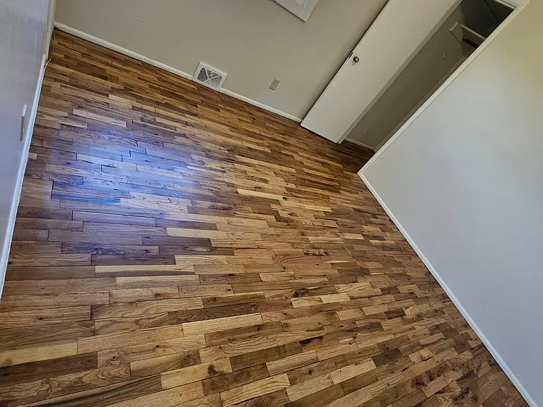 634 E Meade St — Photo 5
