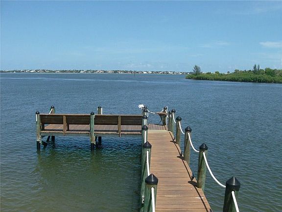 5th image of 5272 SE Schooner Oaks Way #5272