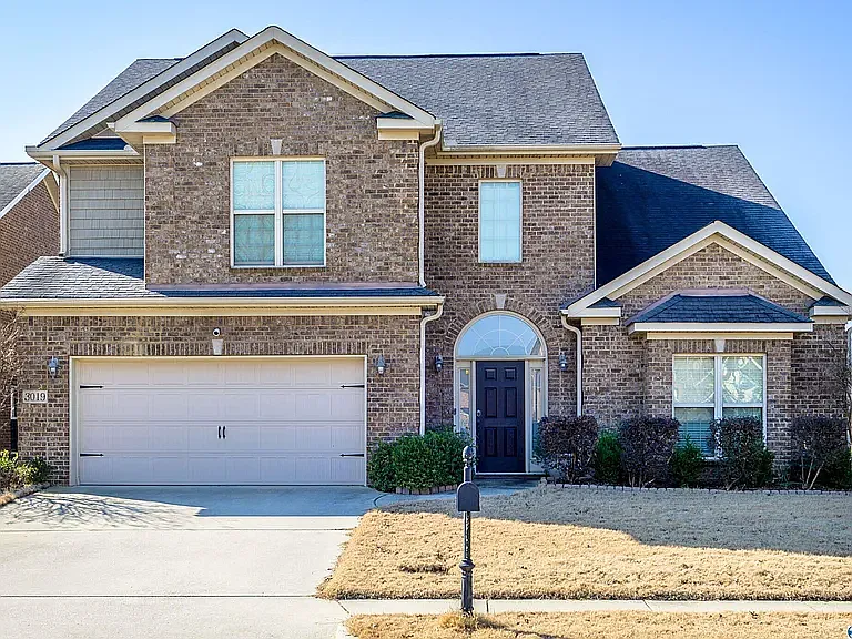 4 bed, 3.5 bath, 3013 sqft, $2,450 — Photo 2