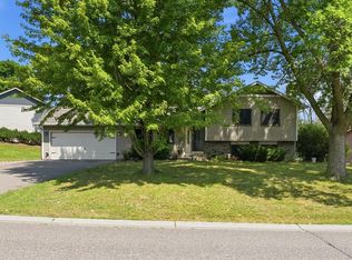 6600 Stratford Rd, Woodbury, MN 55125