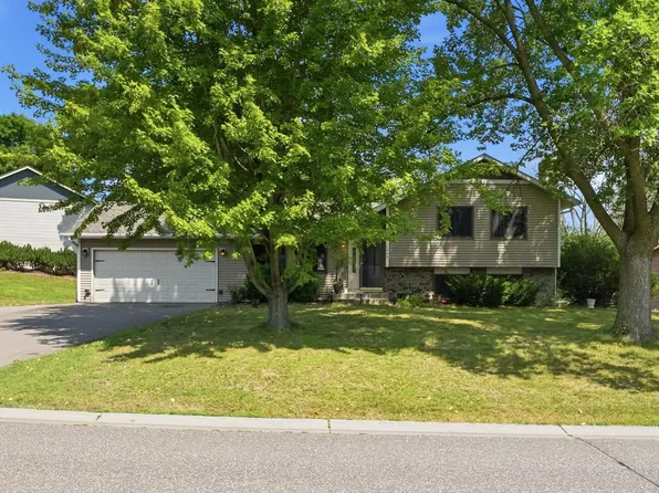 6600 Stratford Rd, Woodbury, MN 55125