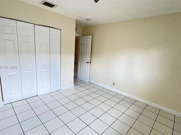 2nd image of 701 SW 15th Ave #1-4