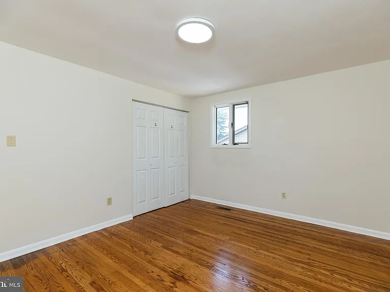 6013 Madeline Dr — Photo 26