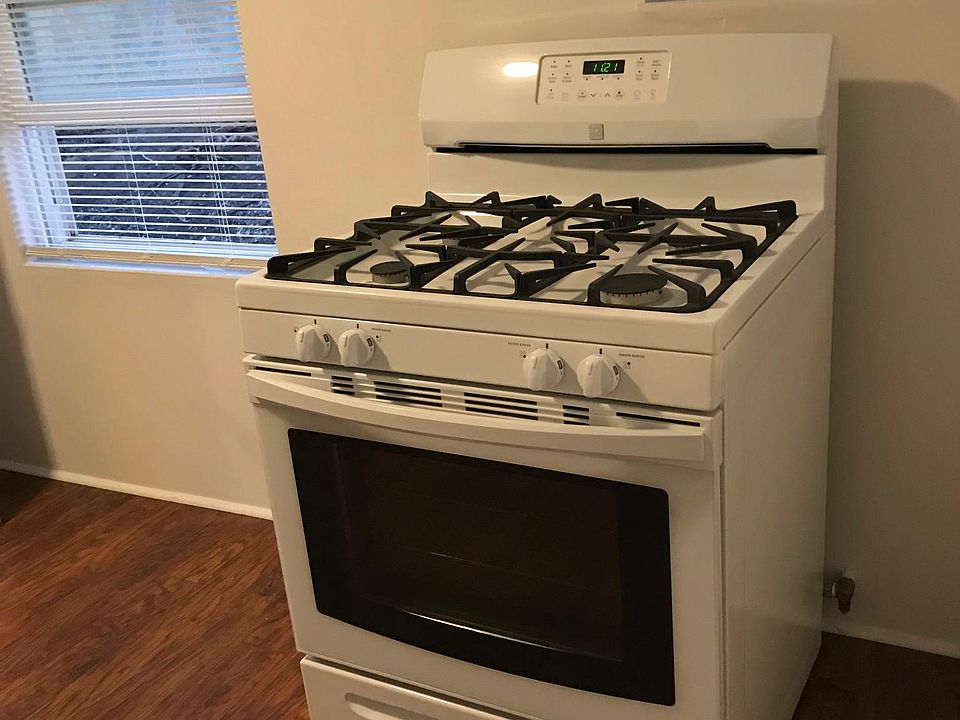 1st image of 207 1/2 Loma Vista St