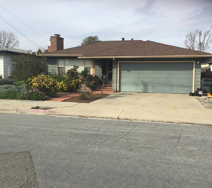 2nd image of 23 Hawthorne St