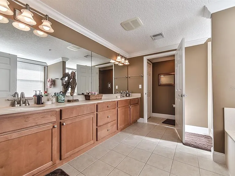 273 Middle Way #G — Photo 24