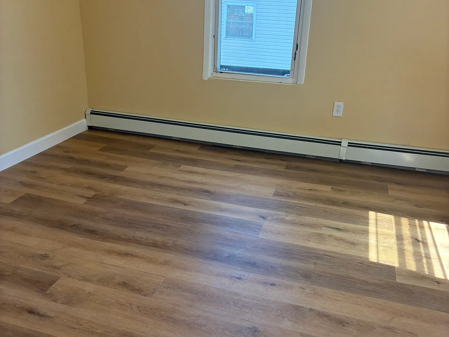 2 bed, 1500 sqft, $1,800 — Photo 1