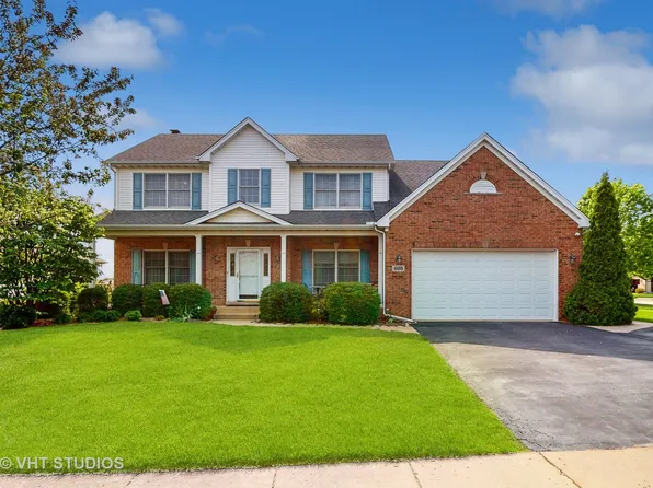 600 Bluestem Ln, Hampshire, IL 60140