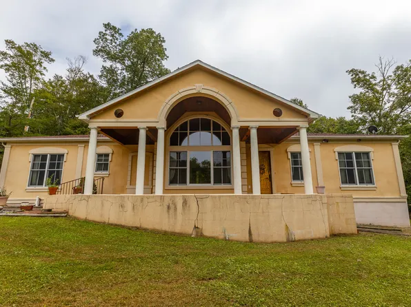 529 Spencer Dr, Harold, KY 41635