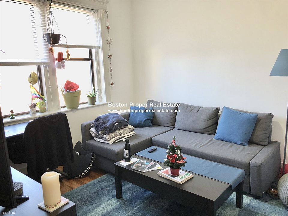 64 Charlesgate East #87 Boston - Fenway Unit Photo 1 (1)