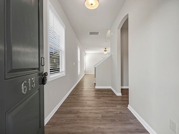 3rd image of 613 Battlewood Dr