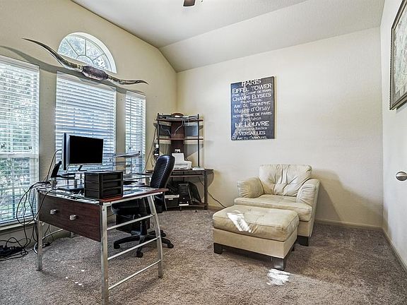 3rd image of 2010 Plum Grove Ln